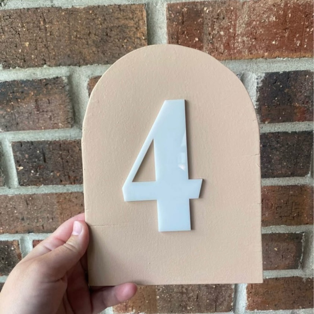 Peach Arch Table Numbers and Signs